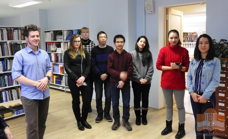 Экскурсия по Национальной библиотеке