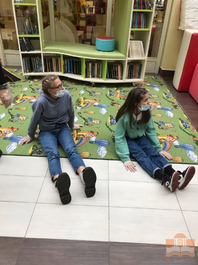 В Национальной библиотеке: фоторепортаж учащихся 7 «а» класса петрозаводского лицея №40
