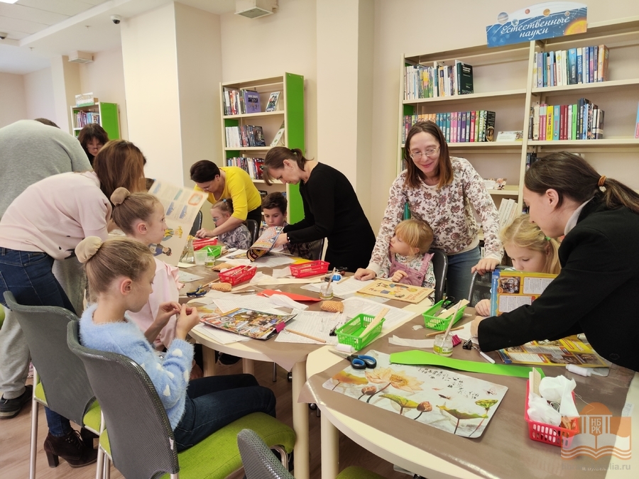«Чтобы книга жила долго»: третье занятие познавательного цикла «Домашняя библиотека»