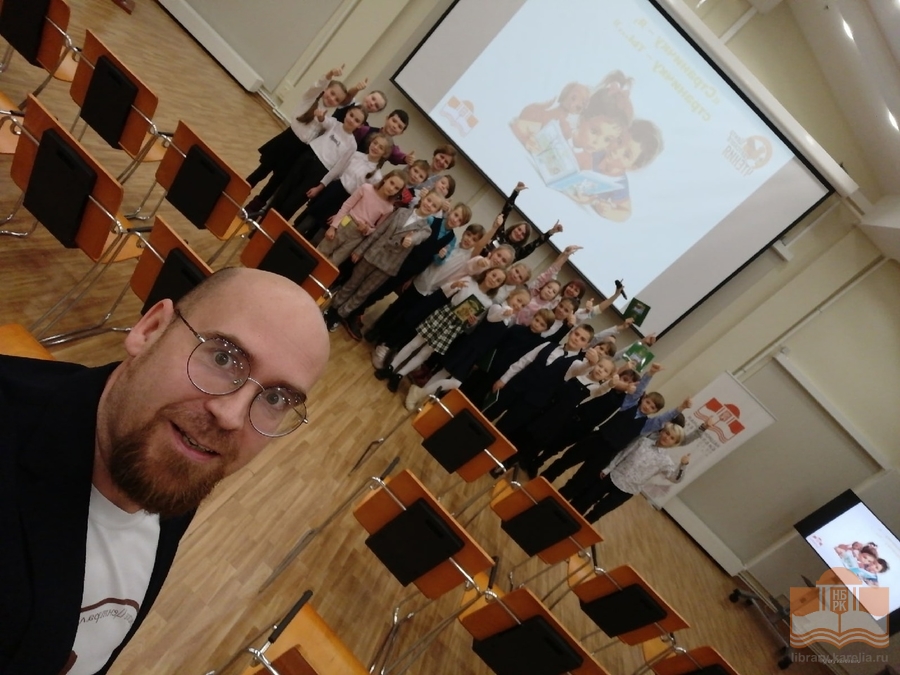Встреча с библиоблогером Василием Софроновым в рамках проекта «Страничку – я, страничку – ты…»