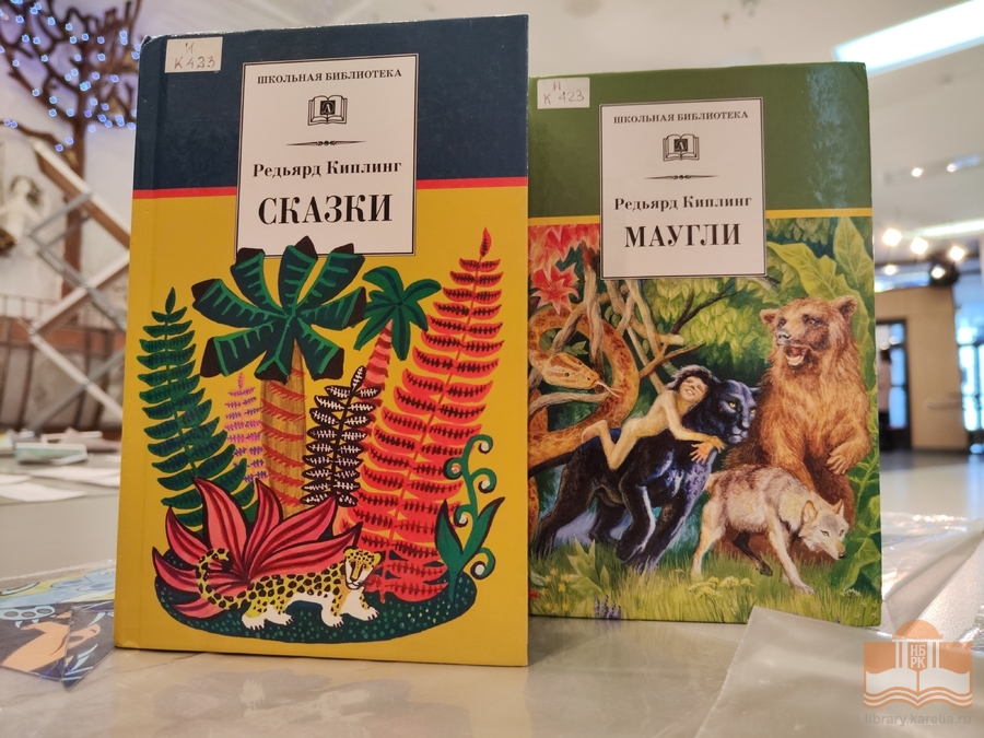 Участники литературной программы перед спектаклем «Большой мир маленькой Таффи»