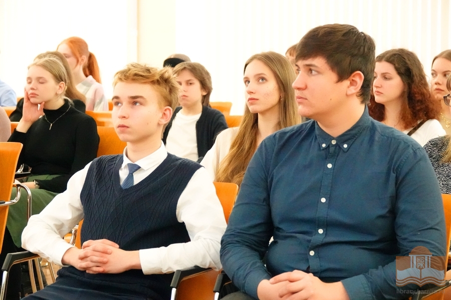Городская акция «Открой книгу» в Национальной библиотеке Карелии