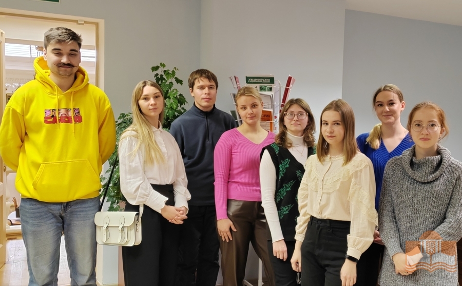 Будущие провизоры в Национальной библиотеке Карелии