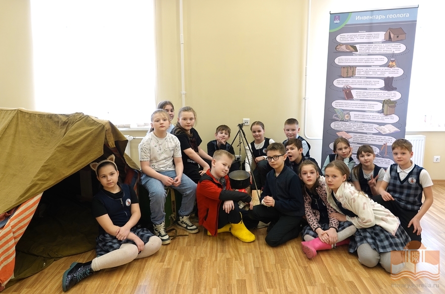 На просветительской программе для школьников «Семь камней Карелии, которые должен знать каждый»