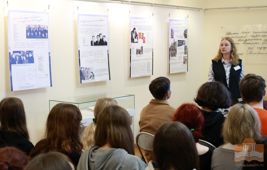 Учащиеся Державинского лицея на виртуальной прогулке по местам памяти Р. Рождественского